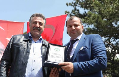 BAŞKAN SANDAL, SPİL SİS DAĞI YAYLA ŞENLİĞİ’NE KATILDI